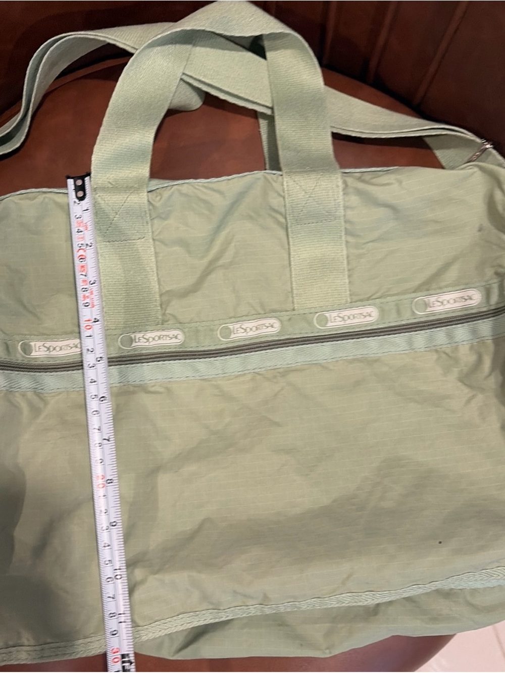 Lesportsac Classic Green  Deluxe Med  Weekender Duffle Bag Crossbody Strap - Picture 13 of 15